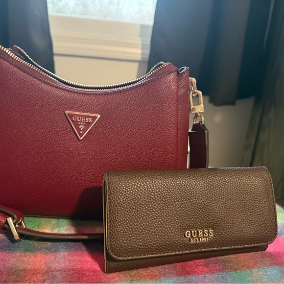 GUESS Deep Red Crossbody Bag - Picture 4 of 7